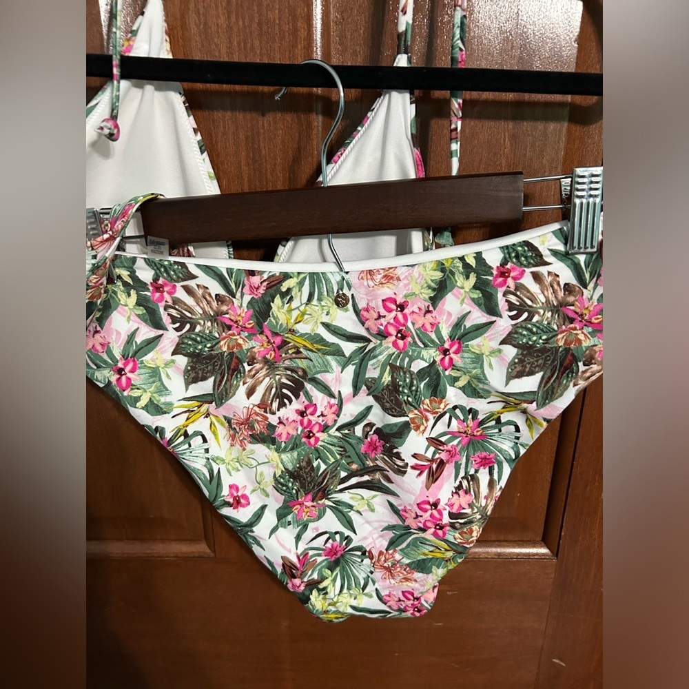 Victoria's Secret Pink and Green Bikini with Strappy Halter Top Womens Medium - Picture 3 of 4